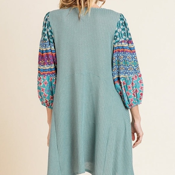 LtBlue Waffle Knit Dress with Abstract Puff Sleeves sz 1XL - Picture 4 of 4